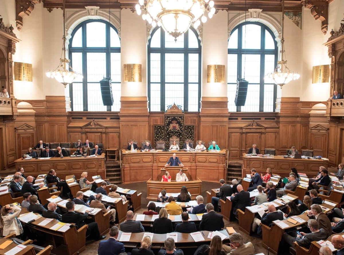 Hamburg Bürgerschaft Wahl Bürgermeister Rathaus.jpg