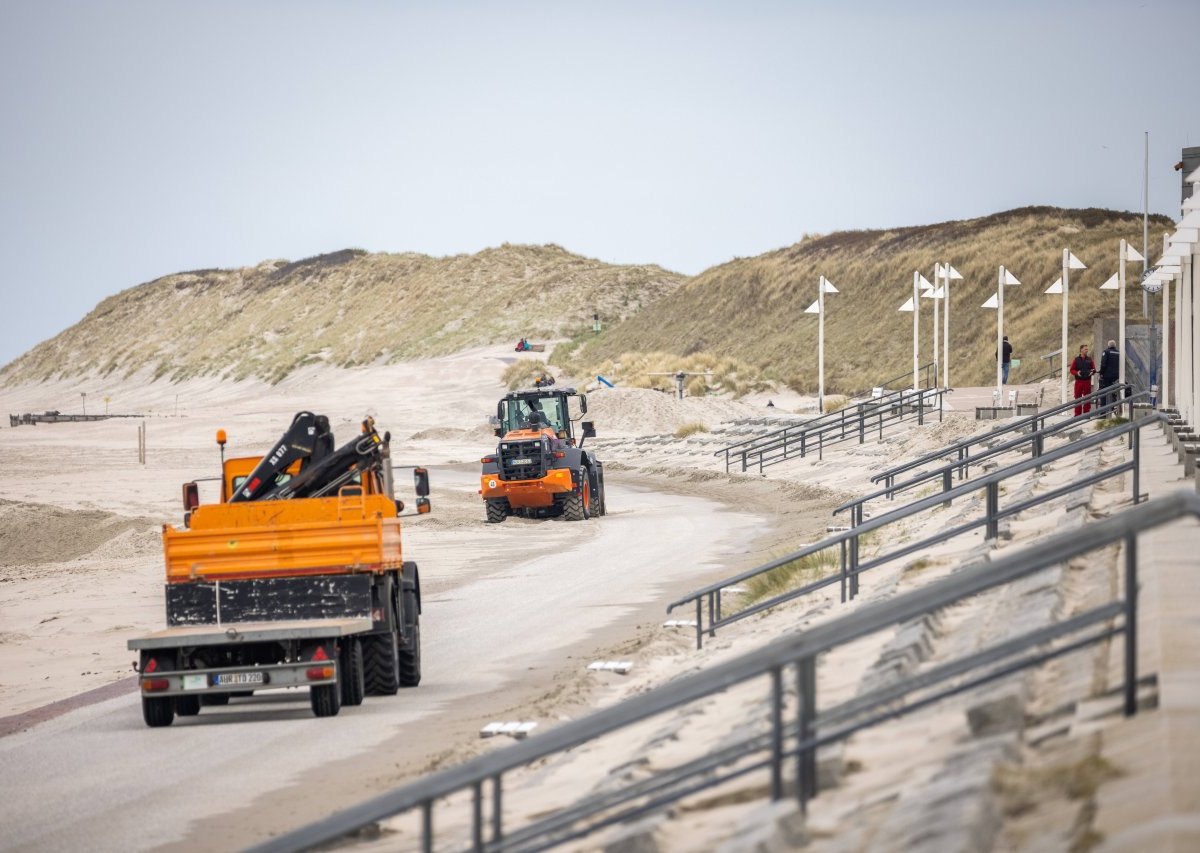 Norderney Nordsee Sturmflut Küste Deich Schutz Wasser Flut