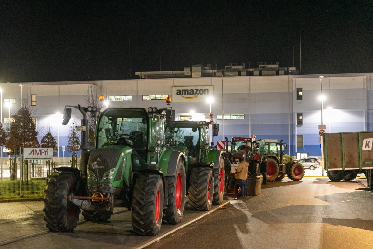 Hamburg Und Der Norden: Bauern-Proteste! Zufahrten Blockiert + Fischer ...