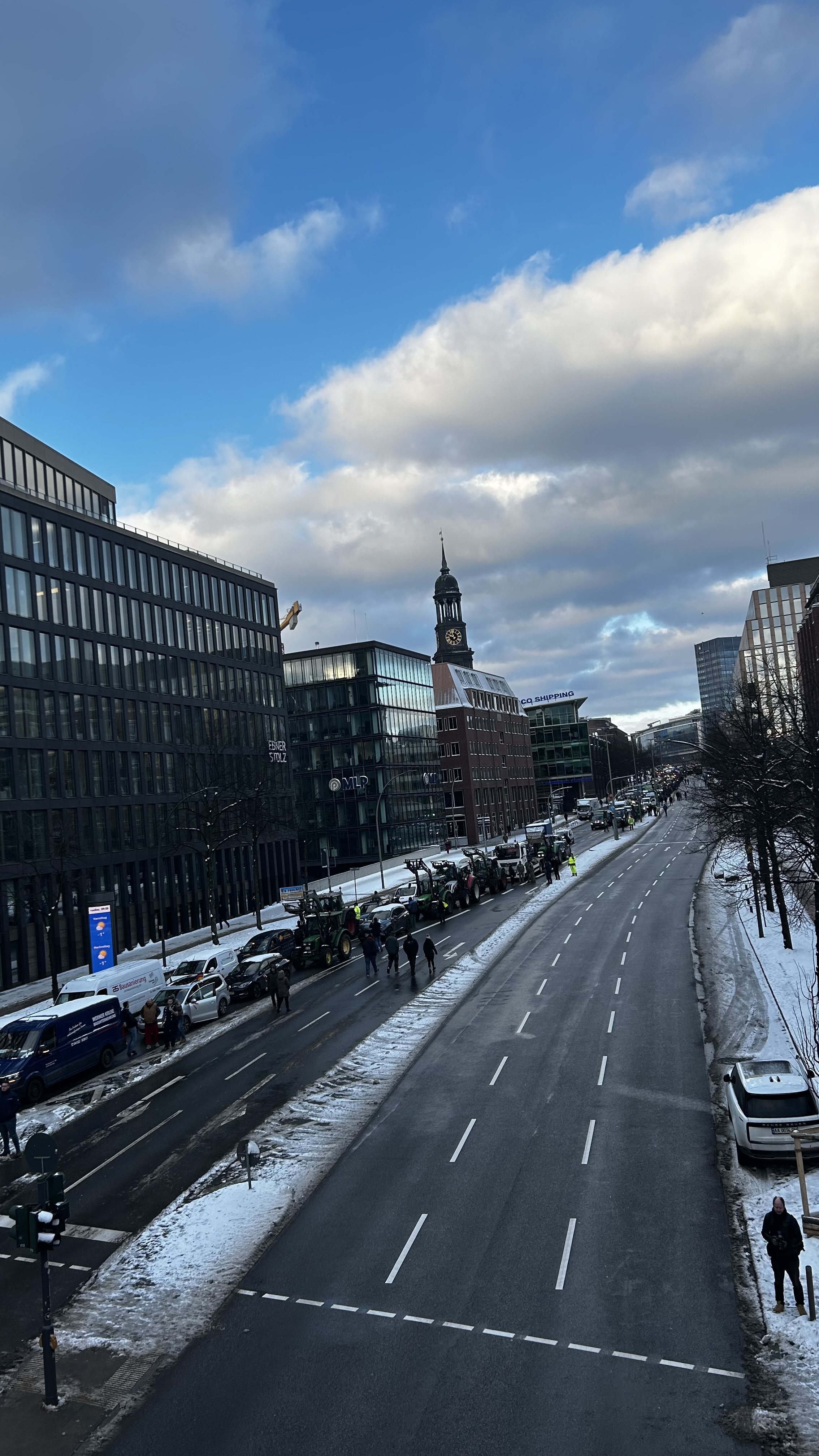 Hamburg Und Der Norden: Bauern-Proteste! Zufahrten Blockiert + Fischer ...