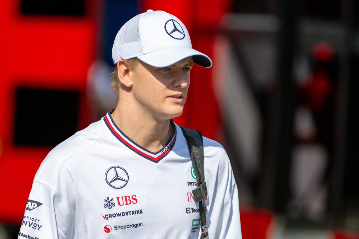 Mick Schumacher sitzt wieder im Cockpit. Der deutsche Ex-Formel-1-Pilot kann nun erneut auf sich aufmerksam machen.
