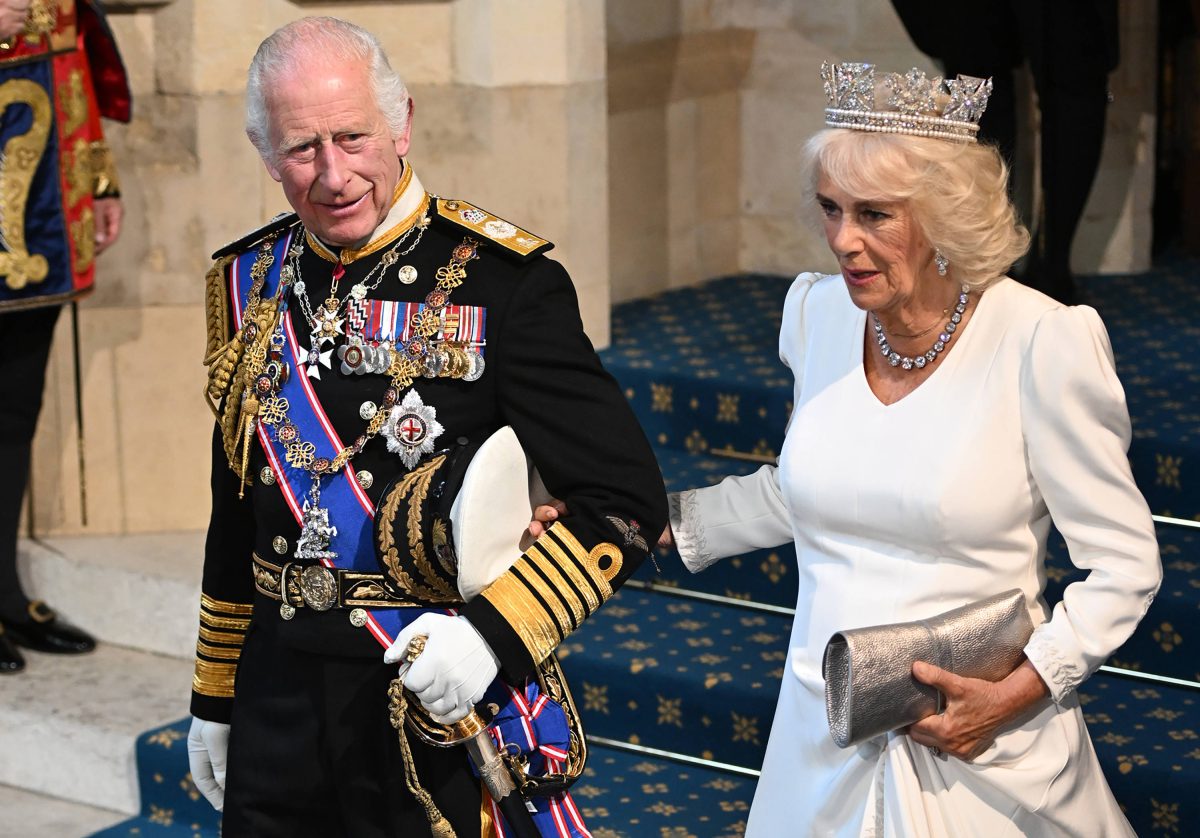 König Charles III. und Gattin Camilla huschen aktuell von Termin zu Termin. Dabei fällt ein Detail besonders auf...