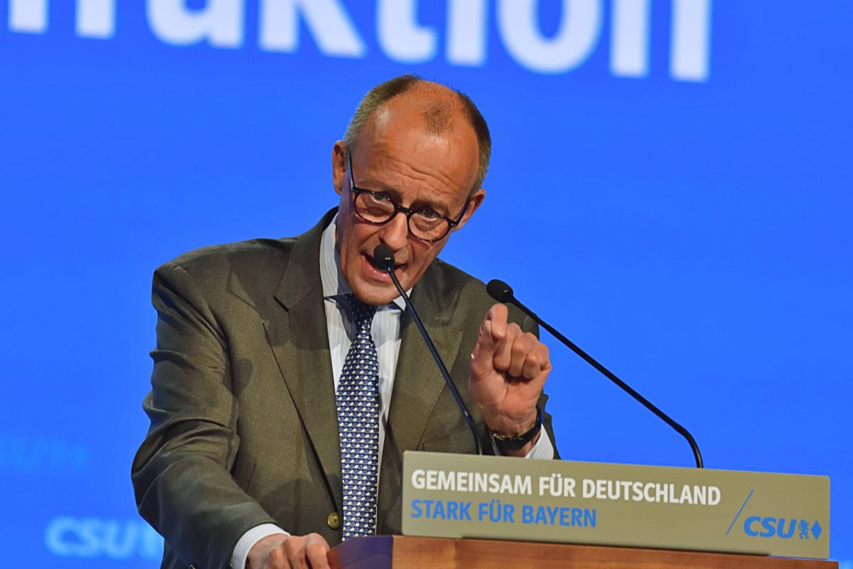 Friedrich Merz teilt auf dem Parteitag der CSU gegen Robert Habeck aus.