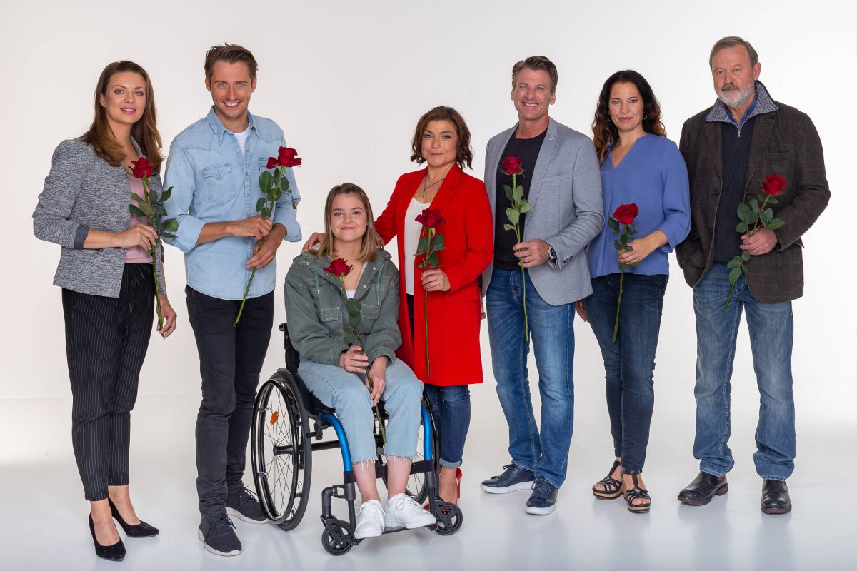 Rote Rosen" (ARD): Ex-Star packt aus – „War nicht meine Entscheidung" -  moin.de