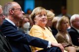 Streit in der CDU! Merkel attackiert Merz wegen AfD-Mehrheit.