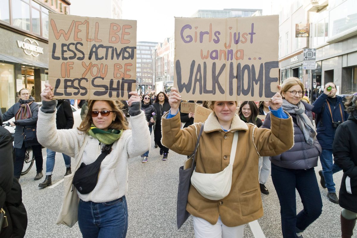 Frauen demonstrierten 2024 in Hamburg am Weltfrauentag (Symbolbild)